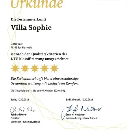 Sophie فيلة باد هيرنالب